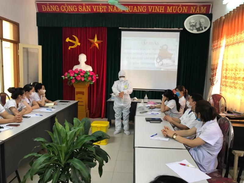Hội thảo tại Bệnh viện Phong và Da liễu tỉnh Sơn La