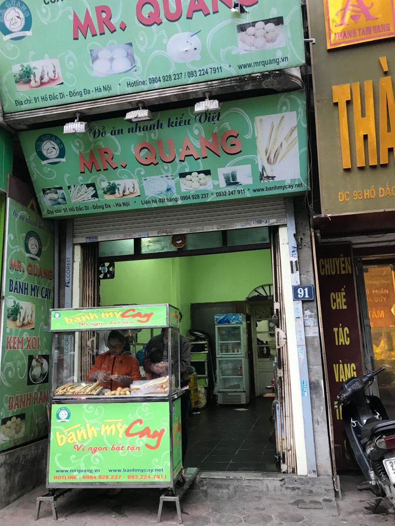 Mr. Quang Đầu Bếp là một địa chỉ nổi tiếng tại Hà Nội khi nói đến Pate, Bánh Mì và Bánh Bao ngon