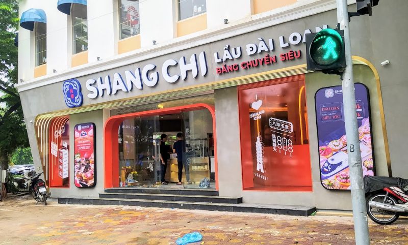 Shang Chi - Lẩu Đài Loan Băng Chuyền Siêu Tốc là một nhà hàng buffet tuyệt vời nằm trong trung tâm thành phố