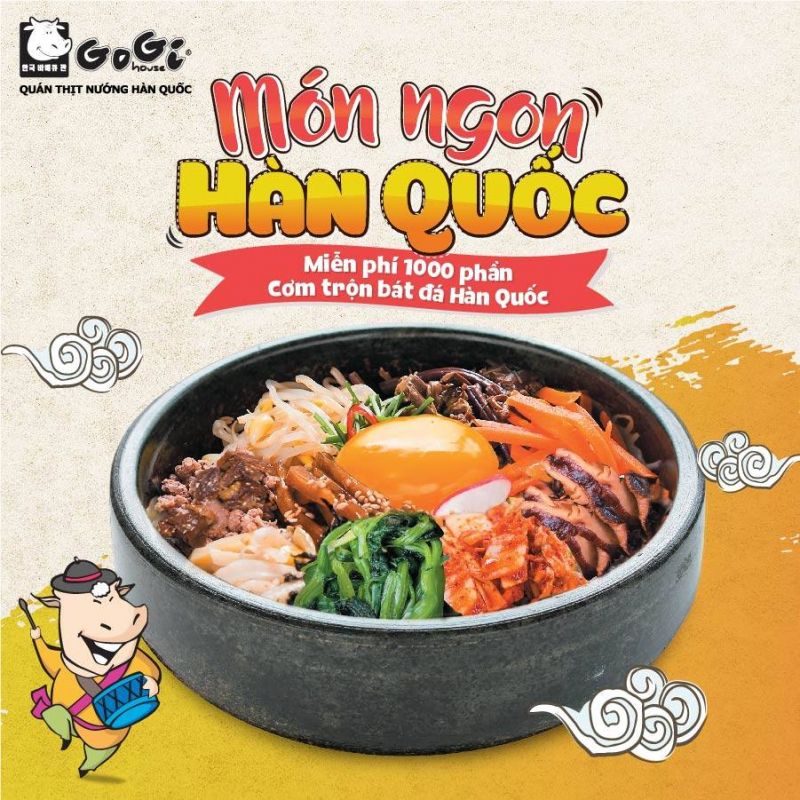 Món cơm trộn Bibimbap của GoGi House được phục vụ trong một chiếc bát đá giữ nhiệt rất tốt. Sức nóng tỏa ra từ thố đá sẽ làm cơm giòn giống như cơm cháy, làm tăng thêm sự khoái khẩu cho người thưởng thức.