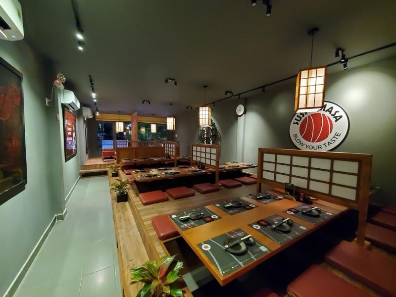 Sushi Masa là một nhà hàng sushi nổi tiếng tại Phú Nhuận, nơi bạn có thể tìm thấy những món sushi tươi ngon và chất lượng cao