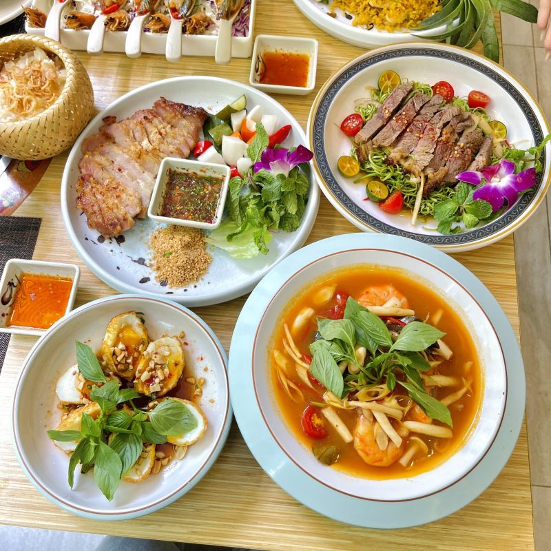 Khao & Nua - Thai Cuisine