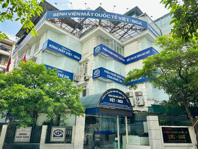 Bệnh viện Mắt Quốc tế Việt Nga có dịch vụ chăm sóc mắt chất lượng cao với công nghệ độc quyền từ Châu Âu đem lại thị lực phục hồi vượt trội