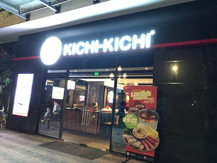 Giống như nhiều nhà hàng khác cùng hệ thống, nhà hàng Kichi Kichi Hải Dương được thiết kế và bày trí theo phong cách Nhật Bản