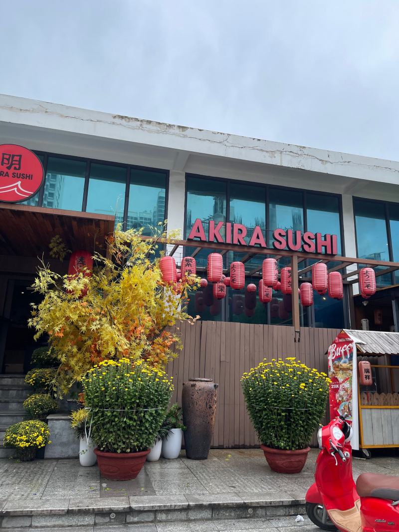 Akira Sushi – Traditional Japanese Cuisine là nhà hàng món Nhật cao cấp nằm gần bờ biển Nha Trang thơ mộng.