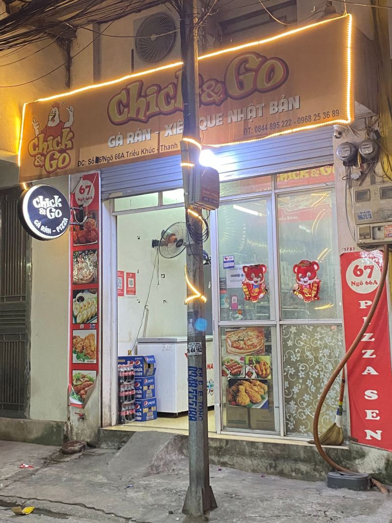 Chick & Go - Gà Rán & Pizza là thương hiệu đồ ăn nhanh nổi tiếng và rất được ưa chuộng khi đến phố Triều Khúc.