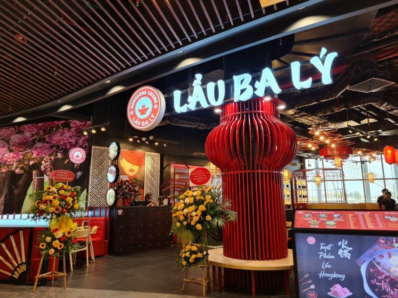 Lẩu Ba Lý  – Hong Kong cuisine là mô hình phục vụ các món ăn riêng lẻ gọi theo nhu cầu