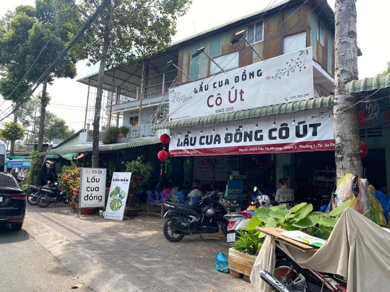 Lẩu Cua Đồng Cô Út