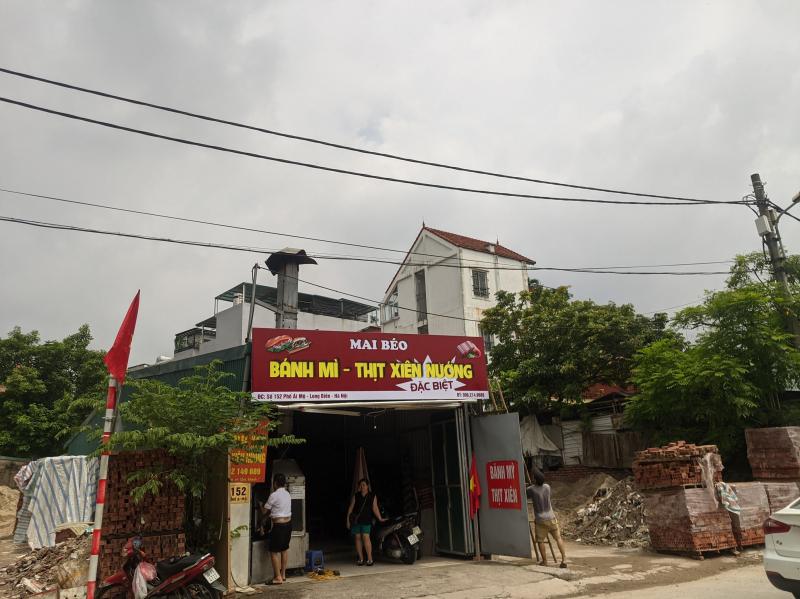 Thịt xiên nướng Mai Béo là một trong những quán ăn ngon ở khu vực Long Biên mà bạn không thể bỏ qua