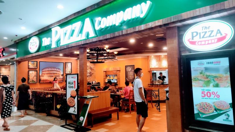 The Pizza Company tại Vincom Bắc Từ Liêm có không gian rộng rãi, sạch sẽ, được decor lịch sự, sang trọng và mang đậm phong cách Ý