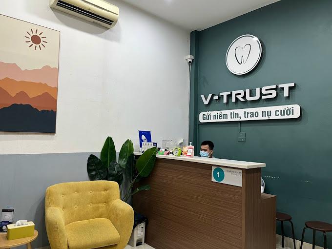 Nha khoa V-Trust tự hào với đội ngũ bác sỹ và chất lượng quốc tế nhưng luôn đảm bảo tính hợp lý và tính địa phương trong giá dịch vụ, cam kết mang lại sự hài lòng cho khách hàng.