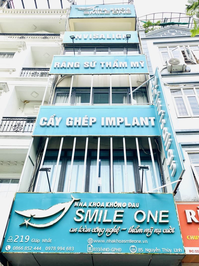 Nha khoa Smile One là một trong những địa chỉ tẩy trắng răng hàng đầu quận Thanh Xuân với công nghệ Laser Best White độc quyền.