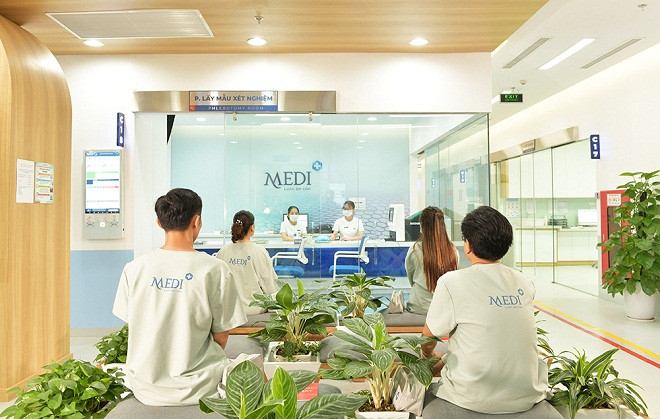 Phòng khám Đa khoa Mediplus là điểm khám chữa bệnh uy tín, đáp ứng mọi nhu cầu chăm sóc sức khỏe của người dân. 