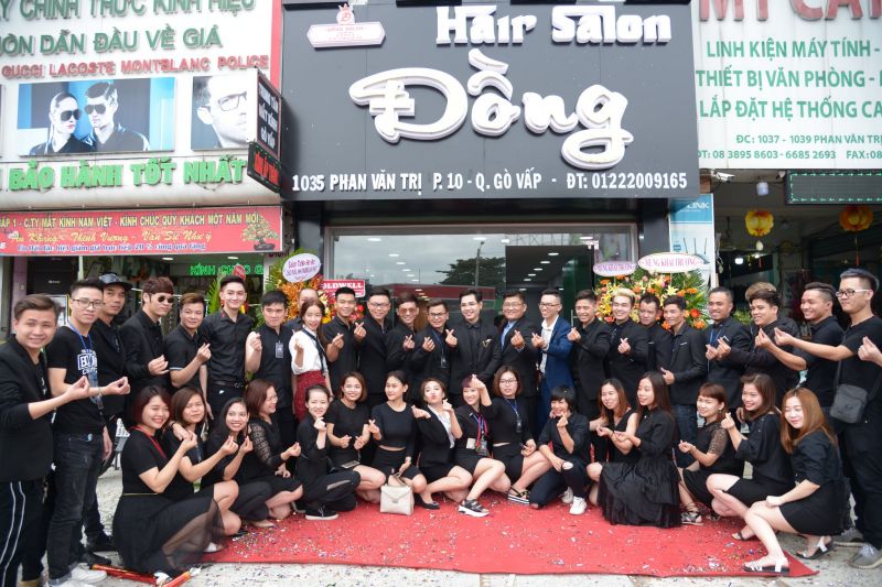 Trải qua nhiều năm hoạt động, Hair Salon Đồng Group đã mang lại hàng trăm nghìn mái tóc hoàn hảo cho những khách hàng ghé đến làm tóc.