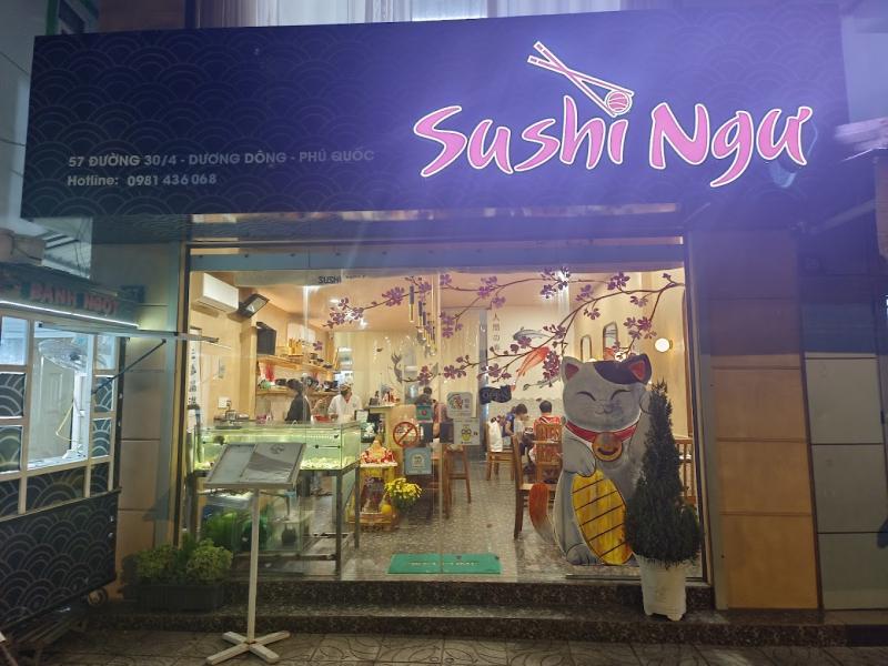 Sushi Ngư Restaurant có không gian rộng rãi, tọa lạc ngay Đường 30 tháng 4, rất dễ để bạn tìm thấy
