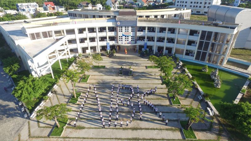 Trường Trung học phổ thông chuyên Nguyễn Bỉnh Khiêm