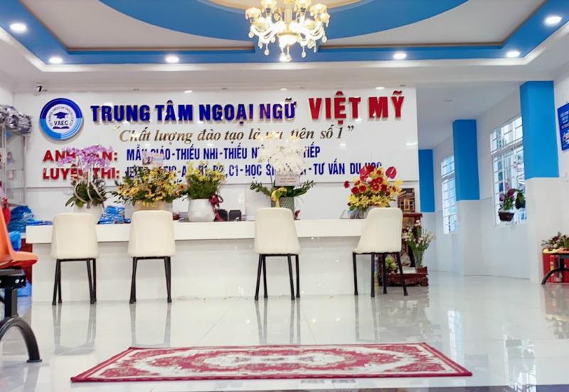 Trung Tâm Ngoại Ngữ Việt Mỹ Vĩnh Long (VAEC)