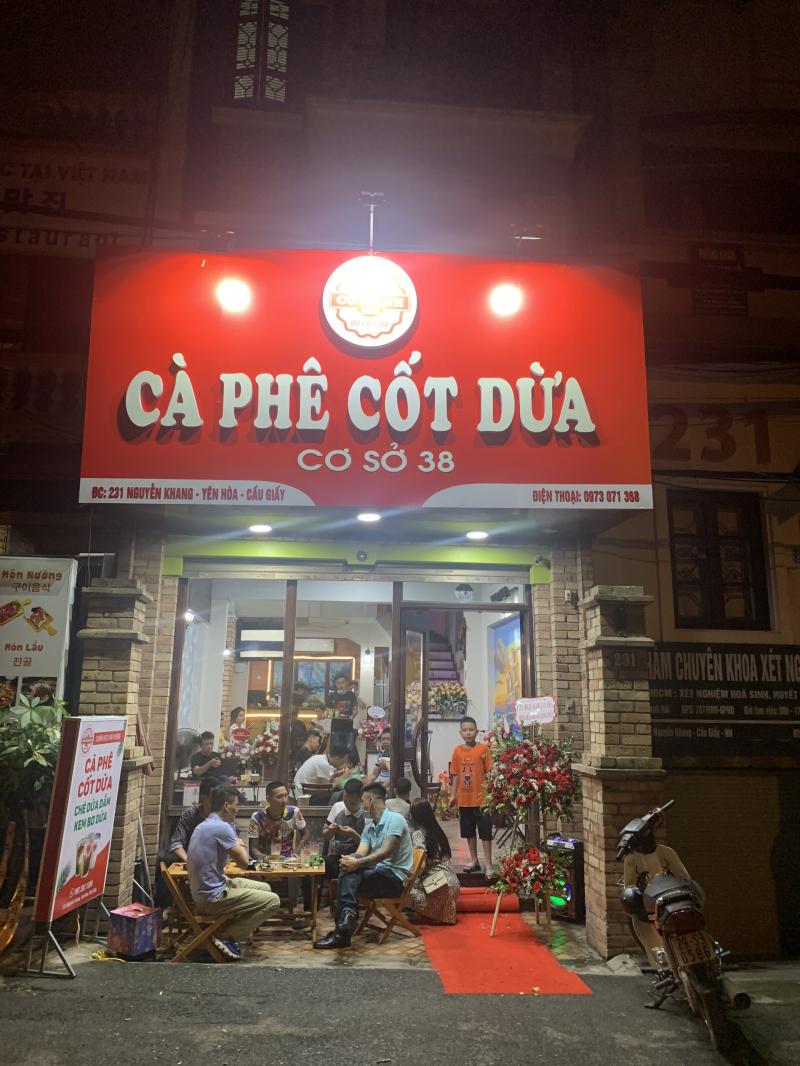 Cafe cốt dừa Cô Hạnh