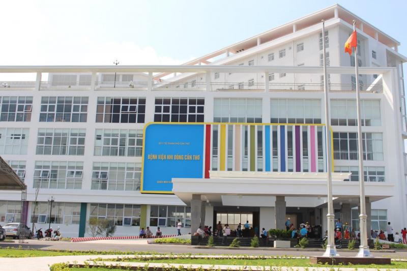   Bệnh viện Nhi đồng thành phố Cần Thơ được công nhận là Bệnh viện công lập, hạng I, chuyên khoa Nhi, trực thuộc Sở Y tế thành phố Cần Thơ. 