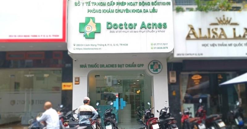 Phòng khám Doctor Acnes được thành lập bởi các Bác sĩ chuyên khoa Da liễu và Dược sĩ chuyên sâu về dược mỹ phẩm