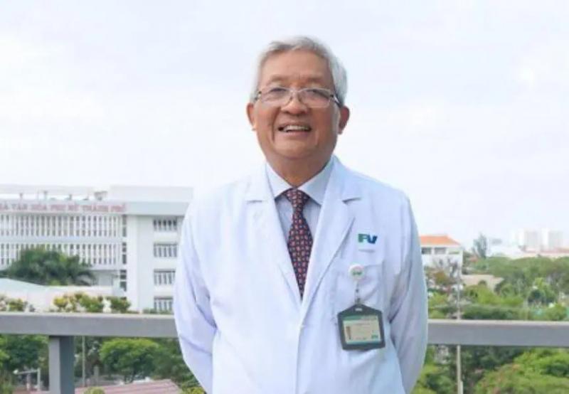 PGS.TS.BS Nguyễn Thi Hùng là người triển khai kỹ thuật tiêm Botulinum toxin cho các bệnh rối loạn vận động năm 1998 và chương trình phẫu thuật bệnh Parkinson (kích thích não sâu) năm 2012.
