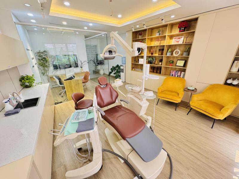 Linn Dental Clinic là nha khoa đầu tiên đưa dán sứ Veneer về Hà Nội.