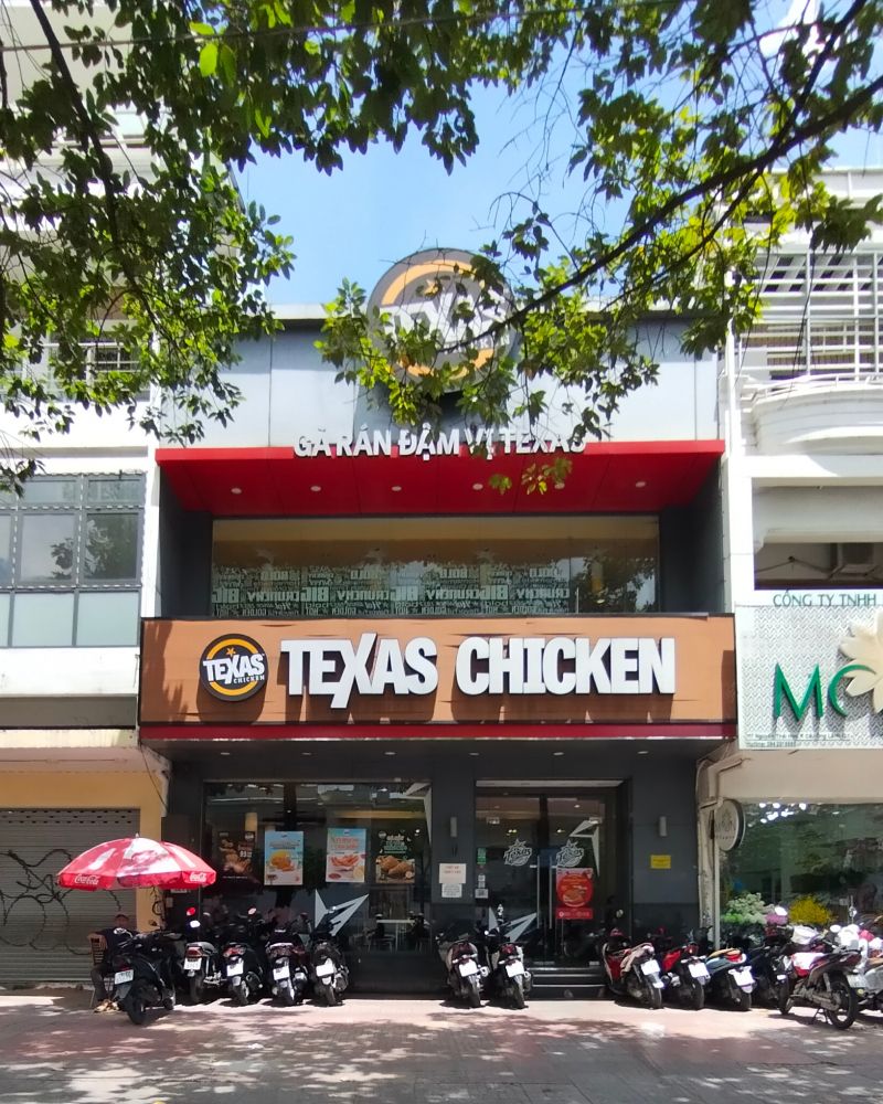 Texas Chicken là một thương hiệu gà rán nổi tiếng tại Việt Nam, là địa điểm được rất nhiều người yêu thích và công nhận
