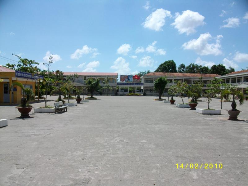 Trung học Phổ Thông Hiệp Thành