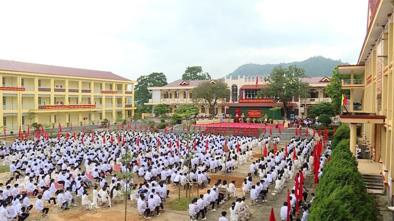 Trường THPT Chiêm Hóa