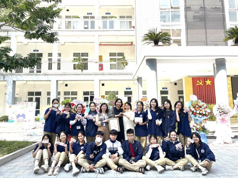Trường THPT Kim Anh