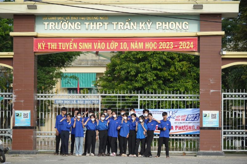 Trường THPT Trần Kỳ Phong