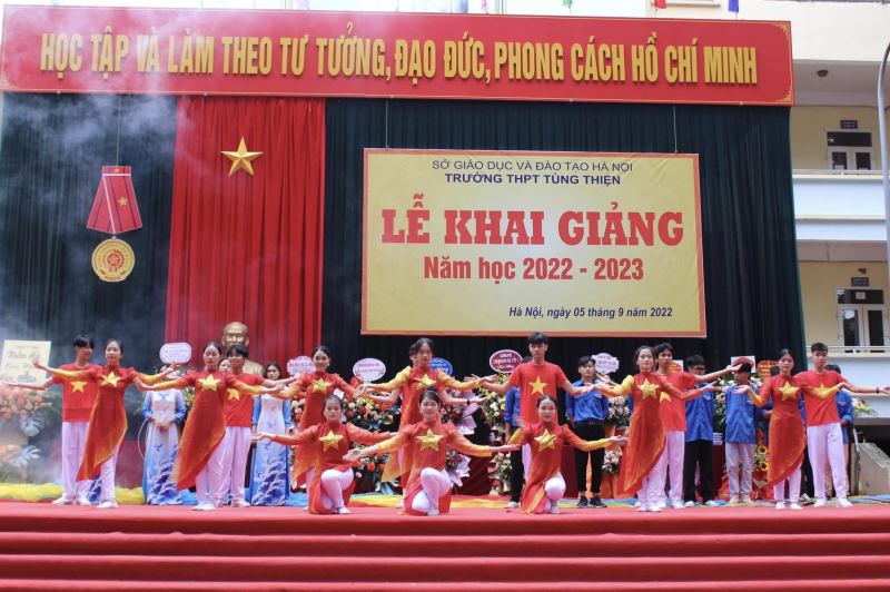 Trường THPT Tùng Thiện